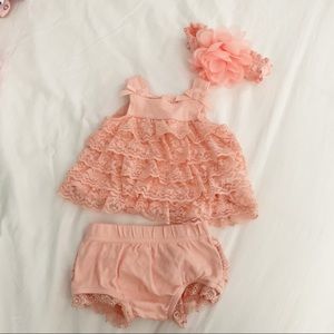 Baby Girl 3M Peach ruffled dress set with bow